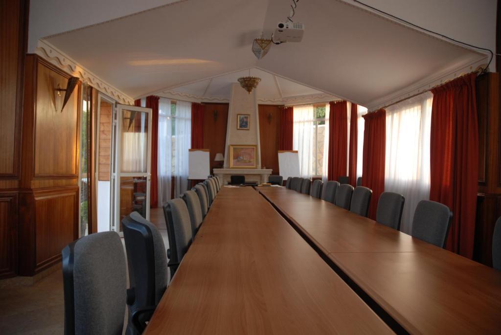 Le Palais Des Cerisiers Hotel Azru Kültér fotó